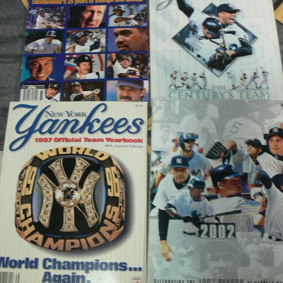 THE NEW YORK YANKEES 4 BOOKS/MAGAZINE - Picture 1 of 1